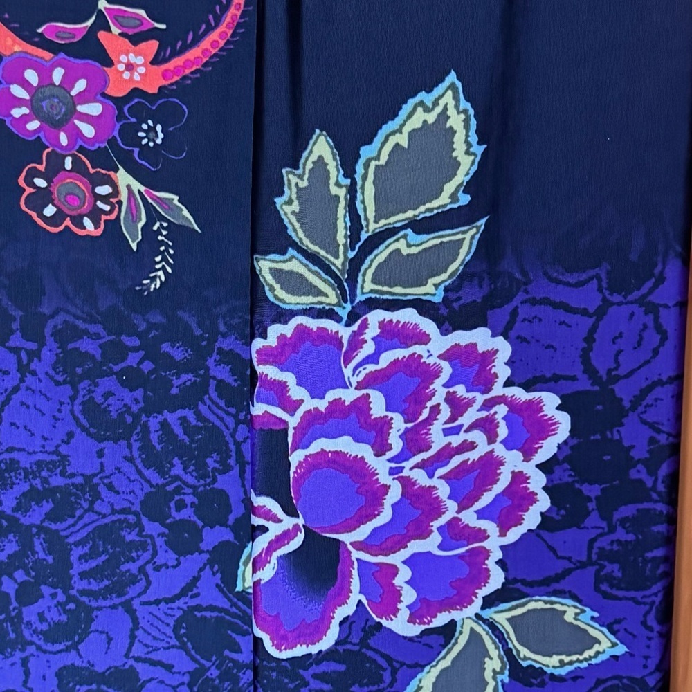 Stunning,purple and black large bloom floral,floor length maxi maxi dress Gypsy - Picture 6 of 8